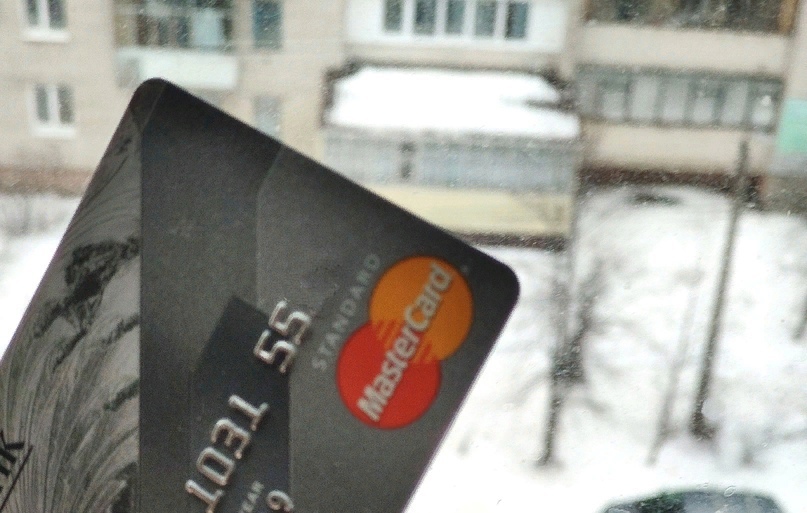 В Курской области полицейские выяснили обстоятельства кражи денег с банковской карты