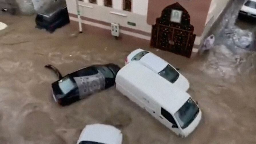 Россиянам назвали признаки автомобиля, побывавшего в воде