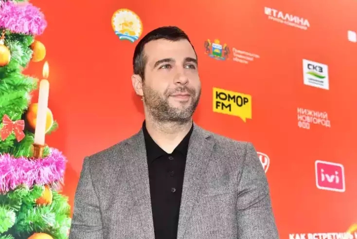 Константин Эрнст поздравил Ивана Урганта с днем рождения в прямом эфире
